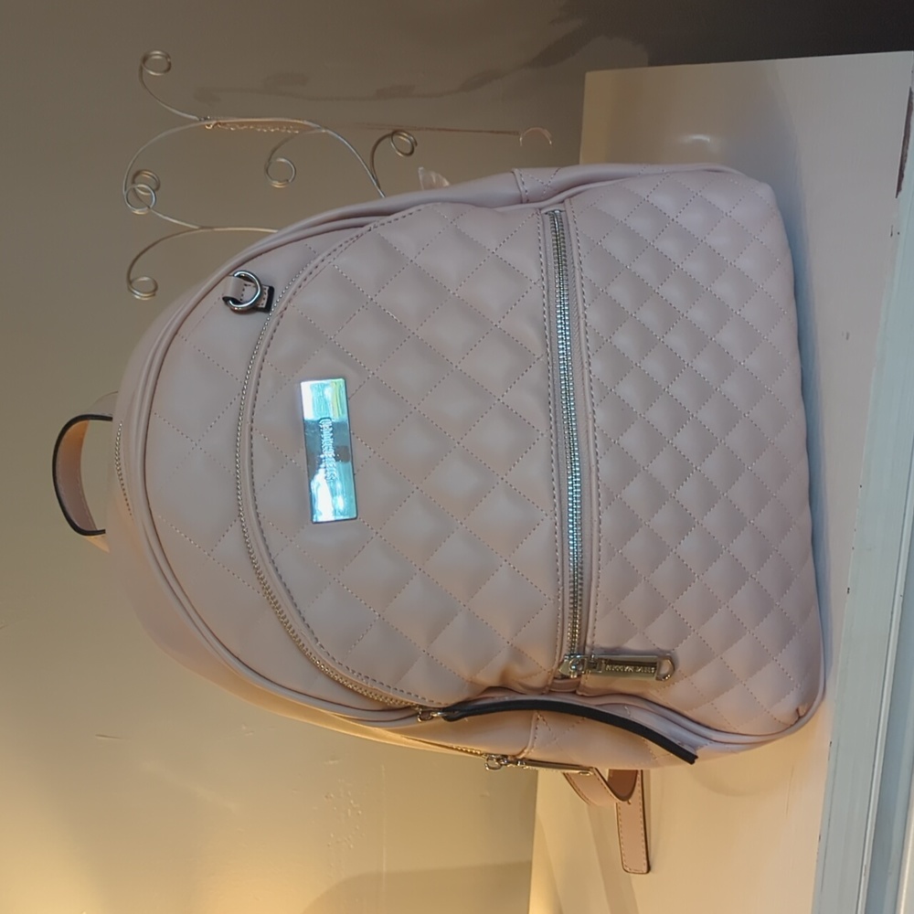 Blush pink quilted Steve Madden backpack 2 outside pockets, 3 inside, like new - Picture 4 of 11